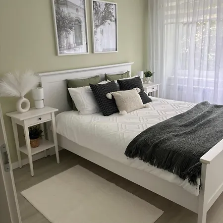 Near Old Town Lejlighed *